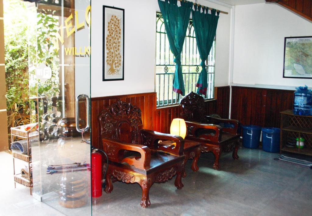 Firefly Guesthouse - The Berlin Angkor Siem Reap Exteriör bild