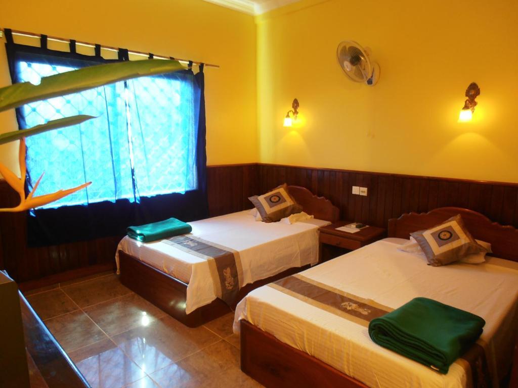 Firefly Guesthouse - The Berlin Angkor Siem Reap Exteriör bild
