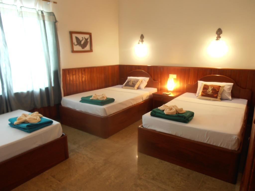 Firefly Guesthouse - The Berlin Angkor Siem Reap Exteriör bild