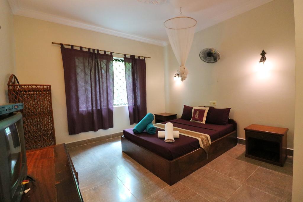 Firefly Guesthouse - The Berlin Angkor Siem Reap Exteriör bild