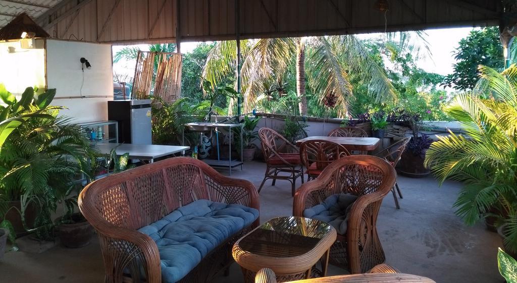 Firefly Guesthouse - The Berlin Angkor Siem Reap Exteriör bild