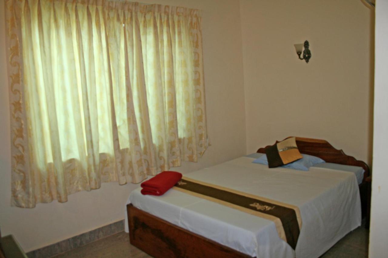 Firefly Guesthouse - The Berlin Angkor Siem Reap Exteriör bild