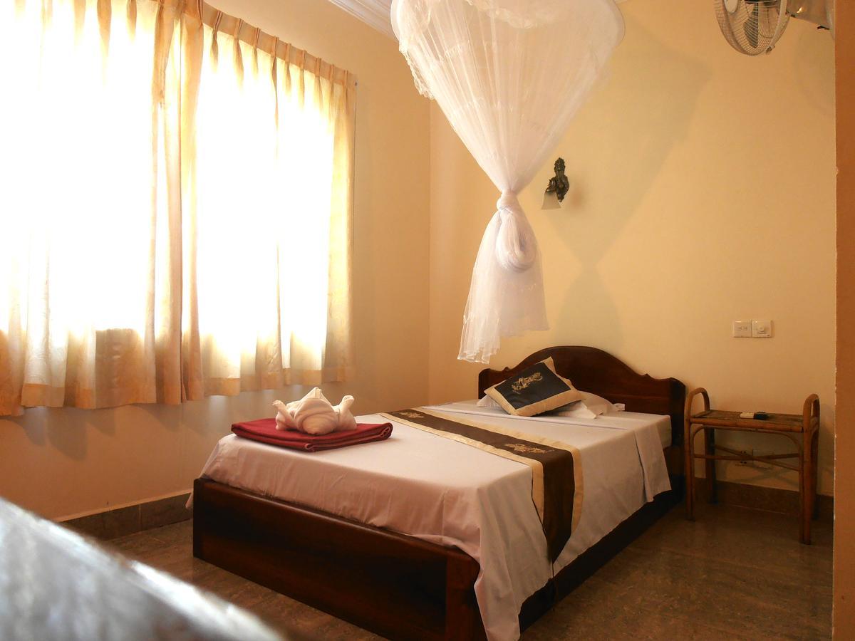 Firefly Guesthouse - The Berlin Angkor Siem Reap Exteriör bild